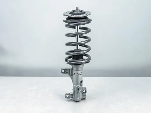KYB strut assembly